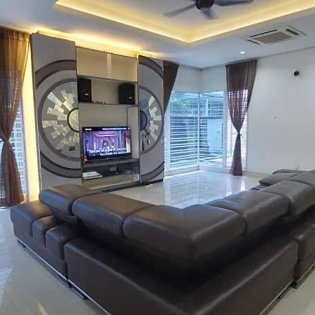 Pj Bungalow Homestay Petaling Jaya Buitenkant foto