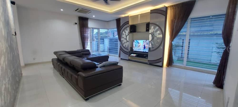 Pj Bungalow Homestay Petaling Jaya Buitenkant foto